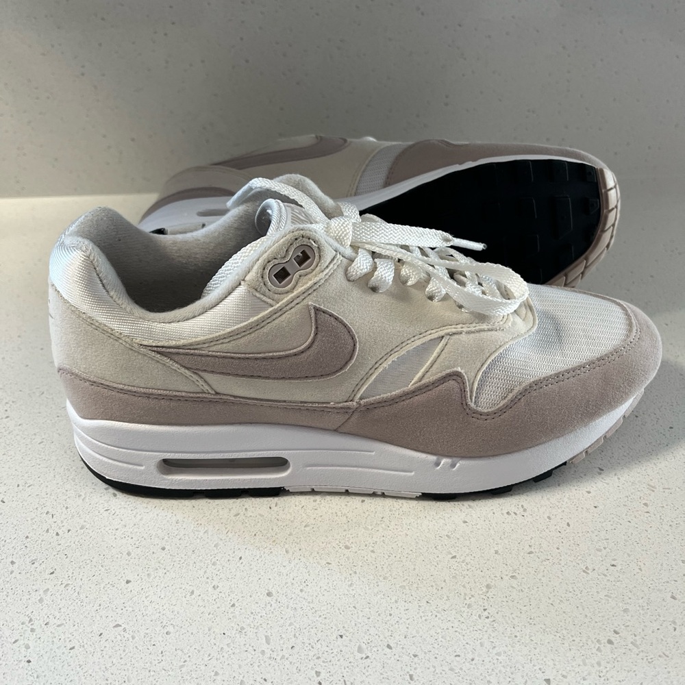 Nike Women's Beige and White Sneakers